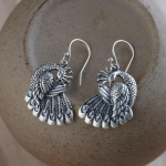Retro Peacock Dangle K&otilde;rvar&otilde;ngad H&otilde;bedased K&otilde;rvar&otilde;ngad a pair