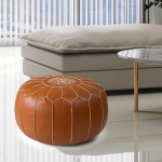 K&auml;sitsi kootud puff-ottoman kodukaunistuseks Color A
