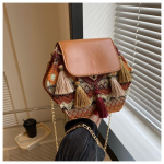 Ethnic Style Small Bag for Women Summer Chain Crossbody Bag Stylish Casual Tassel Fashion Small Square Bag punane