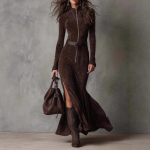 Vabaaja O-kaelusega pikak&auml;iguline seemisnahast peokleit Elegantne k&uuml;ljelt l&otilde;hikuga &uuml;hev&auml;rviline kitsas pikk kleit Naiste mood v&ouml;&ouml;ga sidumiseks Maxi kleit M tumepruun v&auml;rv