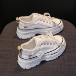 Paksu p&otilde;hjaga retro uus sisemine Korea stiilis valged kingad Naiste Moodsad Naiste vabaaja tossud 35 valge