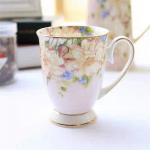 P&otilde;hjamaade Pastoral Bone China Suure mahutavusega kohvipiimakruus Cafe Creative Keraamiline k&auml;sitsi maalitud lilleline teetass Vintage teetseremoonia