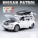 1/32 Scale Nissan Patrol maasturi simulatsiooniga sulamist automudel laste metallist tagasit&otilde;mbamisheli ja kerge survevalatud m&auml;nguauto kingitus poistele 1/32-17.1x7.8x6.1cm valge