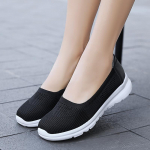 Slip on Breathe v&otilde;rgust k&otilde;ndimisjalatsid Mood tossud Mugavad jalavarjud Naiste ortopeedilised jalatsid Kudumid Sportlikud vabaajajalatsid EU: 36 must