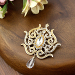 Vintage kullav&auml;rvi naiste lilleline pross Vintage hall kristallist Bohemian banketi ehe pross kingitus punane