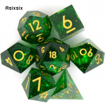 7 tk rohelist kuldset numbrit terava servaga vaigust t&auml;ringud mitmetahulised t&auml;ringud, mis sobivad rollim&auml;nguks RPG lauam&auml;nguks roheline