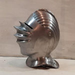 Keskaegne Close kiiver Armor Helmet r&uuml;&uuml;tlilarpi kiiver