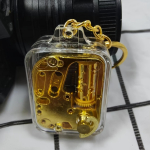 Ruumi sisustus Akr&uuml;&uuml;list muusikakarbi v&otilde;tmehoidja, loominguline karusselli meloodia v&otilde;tmehoidja, Sky City disain, ainulaadne j&otilde;ulukink ja reisisuveniir kuldne