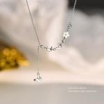 Lill Lendav Liblikas Tants Kaelakee T&uuml;druk Mitmek&uuml;lgne Haldjas Tuul Valge Karbikarp Lill Liblikas Tutt Krae Kett