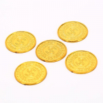 100 tk 35 mm kuldsed plastist mudelstiilis disainiga 100 v&auml;&auml;rtusega pokkeri kasiino žetoonid
