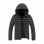 Polsterdatud meeste talvejope &Otilde;huke ja kerge polsterdatud jope Hele ja &otilde;huke, suur, mitmev&auml;rviline udupolsterdatud udupehmendus meeste talveriided 2XL must