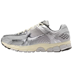 Nike Air Zoom Vomero 5 Grey Fog Chrome Meeste Tennised Metallik-H&otilde;be Kookospiim IM3486-002 43