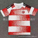 ''-2027 2. Bundesliga Dsseldorf Kodune Jalgpallis&auml;rk L&uuml;hikeste Varrukatega M&auml;nguvorm Mehed T&auml;iskasvanud Medium red
