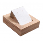 1 Paari k&otilde;rvar&otilde;nga-kaardihoidja kandikuga ehete tarvikute kuvamiseks, must 7x6x2cm beež