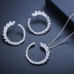 WWJ naiste peo tsirkooniumoksiidist &uuml;mmarguse lehekujulise ripatsiga kaelakee k&otilde;rvar&otilde;ngaste komplekt valge kulla v&auml;rv