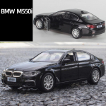 1:36 Scale Survecasting M550i automudel, sulamist m&auml;nguauto, tagasit&otilde;mmatavad s&otilde;idukid, m&auml;nguauto v&auml;ikelastele, lastele, poistele, t&uuml;drukutele, sinine kingitus 1/36-12.5x4.5x3cm must