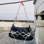 Yogodlns Fashion naiste &otilde;lakott kaenlaaluste luksuslik disain kett Hobos kott &uuml;hev&auml;rviline v&auml;ike rahakott ja k&auml;ekotid 25x4x12cm must