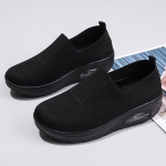 Slip on Breathe v&otilde;rgust k&otilde;ndimisjalatsid Naiste mood tossud Mugavad kiiluplatvormiga jalavarjud Naiste ortopeedilised jalatsid Kudumid Sportlikud vabaajajalatsid EU: 36 must