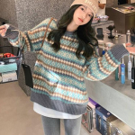 Naiste retro-žakaarv&auml;rvi triibuline &uuml;mmargune kaelus avara liibumisega sviiter, suurte varrukatega trikoos&auml;rk One size sinine