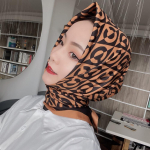 Kvaliteetsed luksuslikud siidist sallid peapael Sallid kaelasall naistele kett siidist sall naiste dekoratiivne sall 90*90cm must