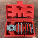 Professionaalne 9-osaline laagrieraldaja ja t&otilde;mmitsikomplekt Laagrieemaldust&ouml;&ouml;riistade komplekt Laagrieraldaja Autoremondit&ouml;&ouml;riistakomplekt punase kohvriga