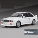 1/24 BMW M3 E30 M&auml;nguauto Mudel Valatud Metallist S&otilde;iduk Miniatuur Tagasit&otilde;mmatav Heli Valgus Avatavad Uksed Kollektsioon Kingitus Lapsele Poistele