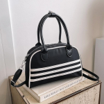 Uus triibuline mitmek&uuml;lgne &otilde;lakott bowlingukott spordi j&otilde;usaalikott