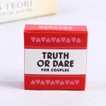V&auml;ikese suurusega mini Truth Or Dare paaridele Kaardim&auml;ngud Lovers Lauam&auml;nguvarustus
