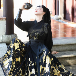 Elegantne must hanfu: Kuldse stantsiga kraanade disain, Suur suurus paarikomplekt, Traditsiooniline Hiina stiilis seelik naistele 4XL
