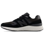 New Balance 880 Must Valge Tossud MW880BK6 45 must valge v&auml;rv