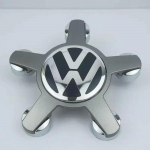 Kuum 2025 Uus 4 tk 135mm Viieharuline Auto Ratta Keskkatte Rummu Katted Embleemi logo 8R0601165 4F0601165N Volkswageni VW Autotarvikutele