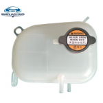 Auto jahutusvedeliku paisupaak &uuml;levoolupaak kaanega Hyundai Kia I30 2008-2013 jaoks 25431-2H100 254312H100 1pcs
