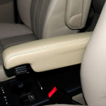 2 tk Land Rover Freelander 2 2007 2008 2009-2015 autole k&uuml;ljepolstri k&auml;etoe kate kunstnahast t&auml;pne kontuuriga sobivus beež