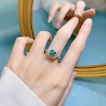Moodne 18K valgest kullast 6*6 mm safiirist lihvitud v&auml;&auml;riskivist s&otilde;rmus kihlusaastap&auml;eva kingitus 925 naelsterling h&otilde;bedast ehted 9