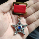 Fiktiivne DIY N&otilde;ukogude h&otilde;bedane kindralstaari marssali t&auml;hemedal (v&auml;ljam&otilde;eldud) USA h&otilde;bet&auml;he sinise t&auml;he medal Viie t&auml;rni kindral #1