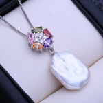 LSOOYH naturaalne magevee suur barokkp&auml;rli ripats klassikaline h&otilde;bedane lilledega ripats kaelakeed naistele t&uuml;drukule s&uuml;nnip&auml;evakingitus valge