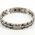 Harjatud 316L roostevabast terasest k&auml;ev&otilde;ru meestele, must kullav&auml;rvi, 4-&uuml;hes magnetiline randmepael Meeste mannekeen k&auml;epael, ehtetarvikud 18CM