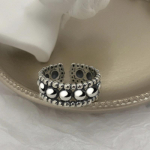 BELLA BOX Korea versioon Dongmenist isikup&auml;rastatud v&auml;ikese palli imitatsiooniga S925 Tai h&otilde;bedane vana Ins moodne nimetiss&otilde;rmega avatud s&otilde;rmus naistele 【 Opening Adjustable 】 h&otilde;be