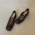K&otilde;rge kontsaga baleriinad Naiste sandaalid Mood Ruudukujulise ninaga Retro Robustsed kingad Naine 2024 Trend S&uuml;gis Uued pumbad Mujer Zapatos 35 pruun