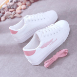 Little White Shoes naiste 2020. aasta kevad ja s&uuml;gis Uued naiste kingad Metsik Korea versioon lauajalatsid Tudengite vabaaja kingad &scaron;ikk valged kingad 40