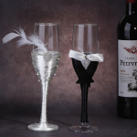 Elegantnepitsiline pulma&scaron;ampanjaklaaside komplekt Romantiline paariklaasid Pruudi peigmehe kingitus 201-300ml gray