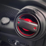 Mini cooperi tassihoidja tarvikute jaoks S&otilde;idukile paigaldatav libisemiskindel AG autotopsihoidja Multifunktsionaalne kahekordne Houder Auto 21to22year F55F56F57