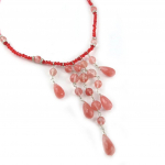 Les Tr&eacute;sors De Lily [B8899] &ndash; punase roosiga &bdquo;Mineralia&rdquo; kaelakee punane