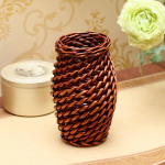 K&auml;sitsi kootud lillevaas DIY lilleseade Kontori t&ouml;&ouml;laua kaunistused Viinapuu imitatsioon Kodu Elutoa Kunstikaunistused