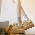 Valged kingad naiste uued paksu tallaga ni&scaron;i spordijalatsid leib suure peaga kingad mitmek&uuml;lgsed vabaaja l&otilde;uendist kingad suvi 35 valge