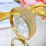 CMM Dubai kuldse retro smaragdv&auml;rviga tsirkooniumoksiidi &otilde;&otilde;nes suur lai k&auml;ev&otilde;ru naiste peo aristokraatlikud k&auml;te ehted aksessuaarid smaragdroheline