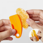 Puuvilja-k&ouml;&ouml;giviljade koorija nuga &otilde;una-kiivi kartulikoorijad apelsinil&otilde;ikur roostevabast terasest kaasaskantav k&auml;sitsi k&ouml;&ouml;gikoorimist&ouml;&ouml;riistad oranž