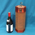 Les Tr&eacute;sors De Lily [C6252] - Coffret &agrave; Bouteille 'Bacchus' marron/Marron  - 36 cm pruun