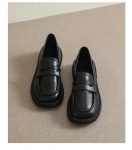 V&auml;ikesed nahast kingad naiste Briti stiilis kevad uus must One Pedal Loafer lame Jaapani stiilis Jk &uuml;htsed pumbad 35
