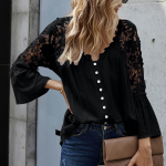 Naiste mood &otilde;&otilde;nespitsiga &otilde;mmeldud V-kaelusega laieneva pikkade varrukatega T-s&auml;rgi topid M